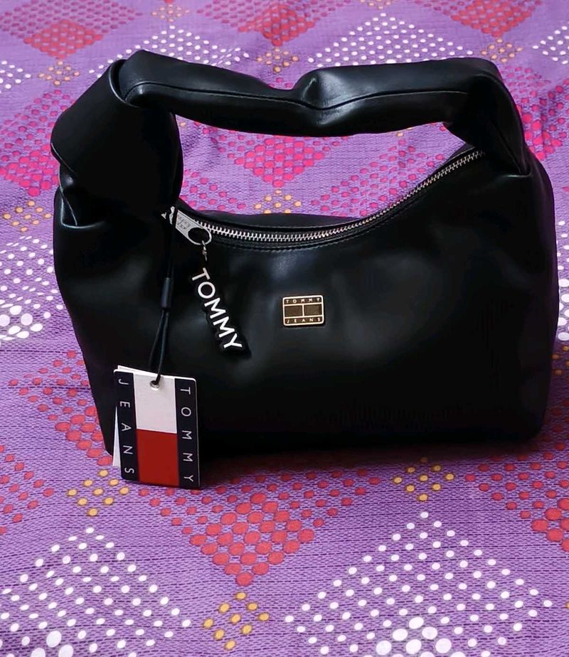 Tommy Jeans TJW City Girl Shoulder Bag