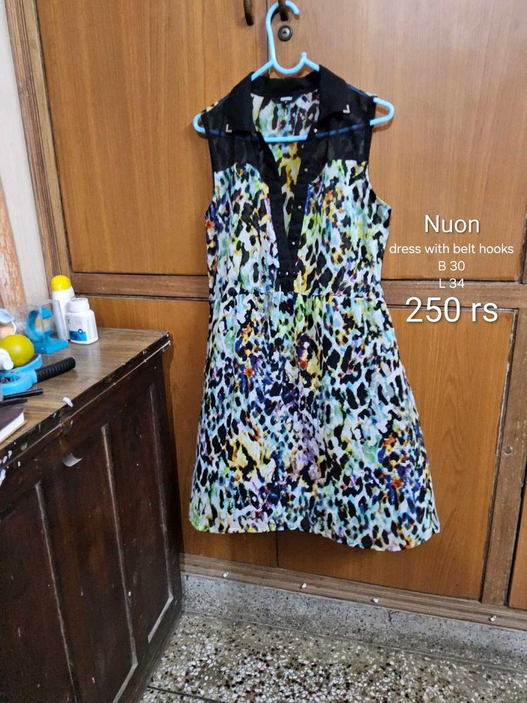 Stylish Sleeveless Dress with Belt Hooks