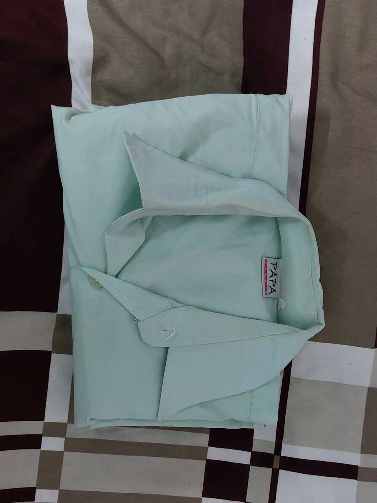 Men's Elegant Light Blue Shirt