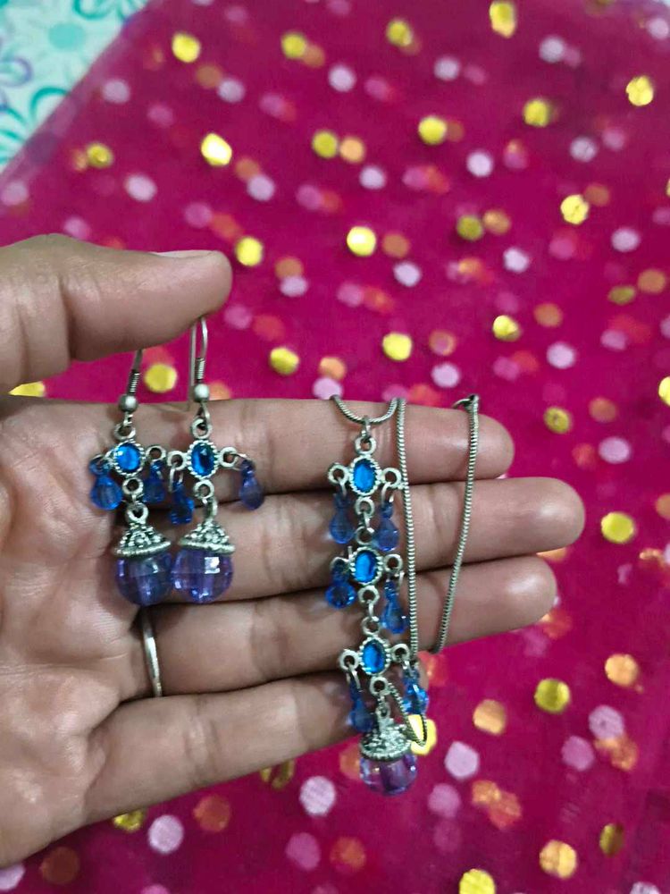 minimal necklace with matching earrings 🩵