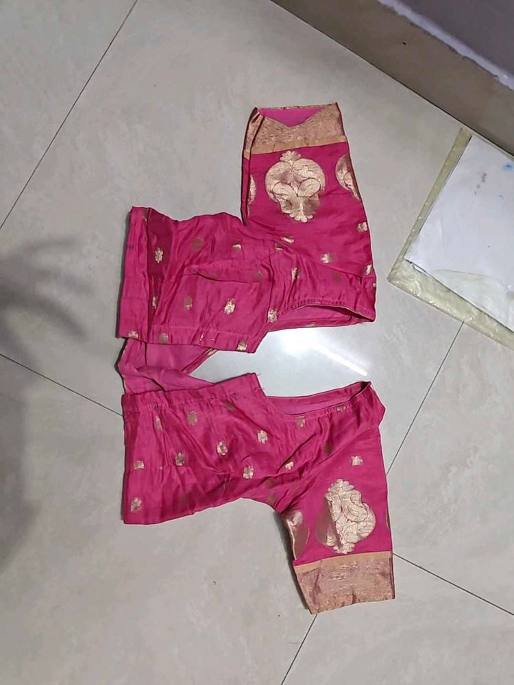 Elegant Pink Brocade saree with blouse