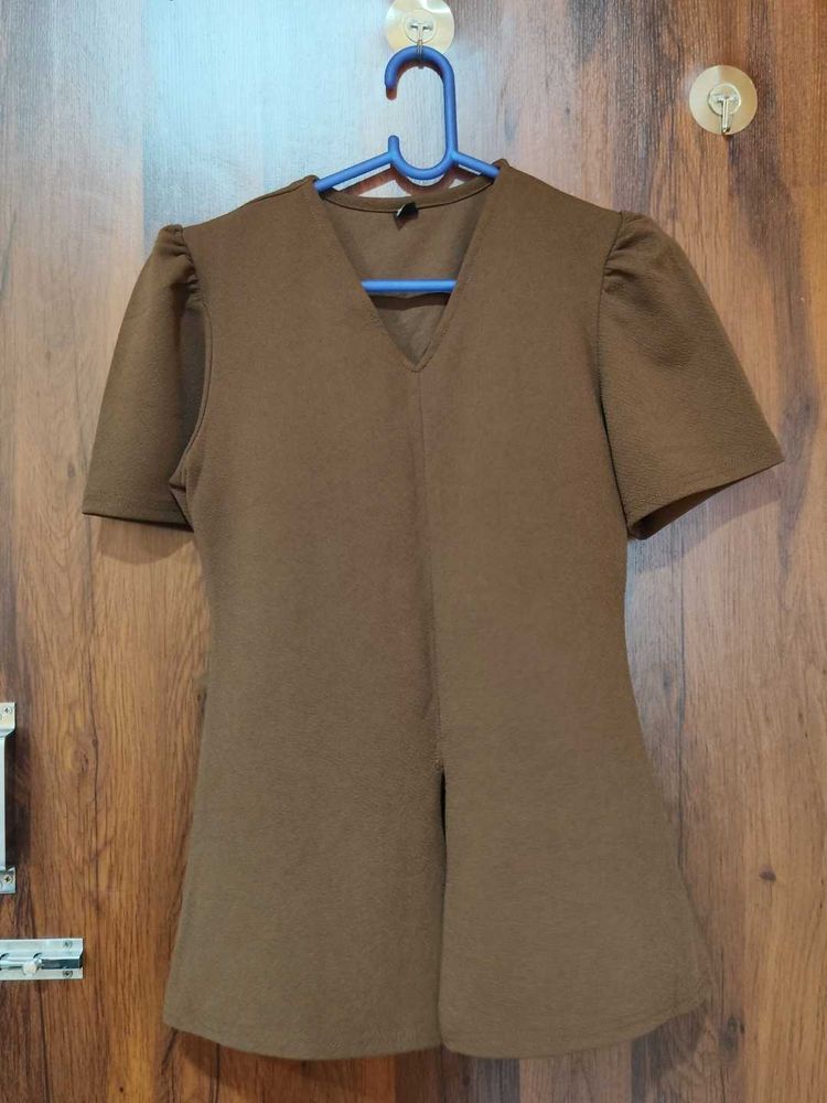 Stylish Brown V-Neck Puff Sleeve Top