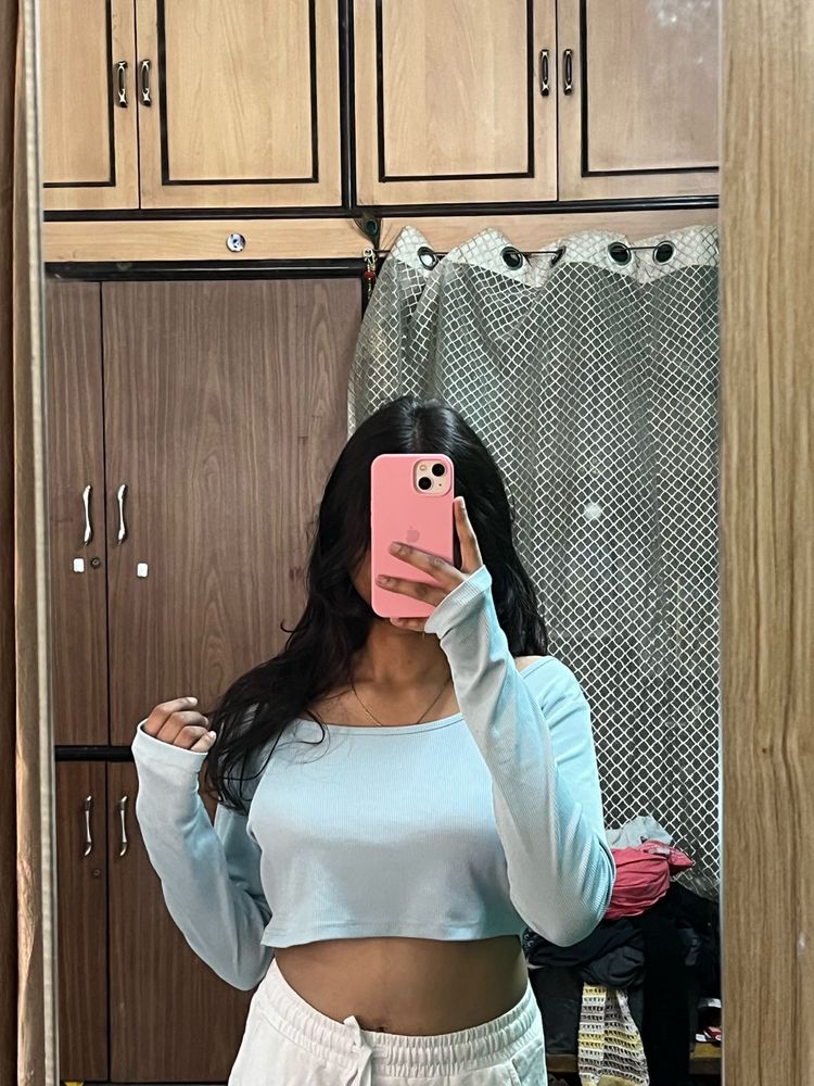 URBANIC sky blue long sleeves crop top