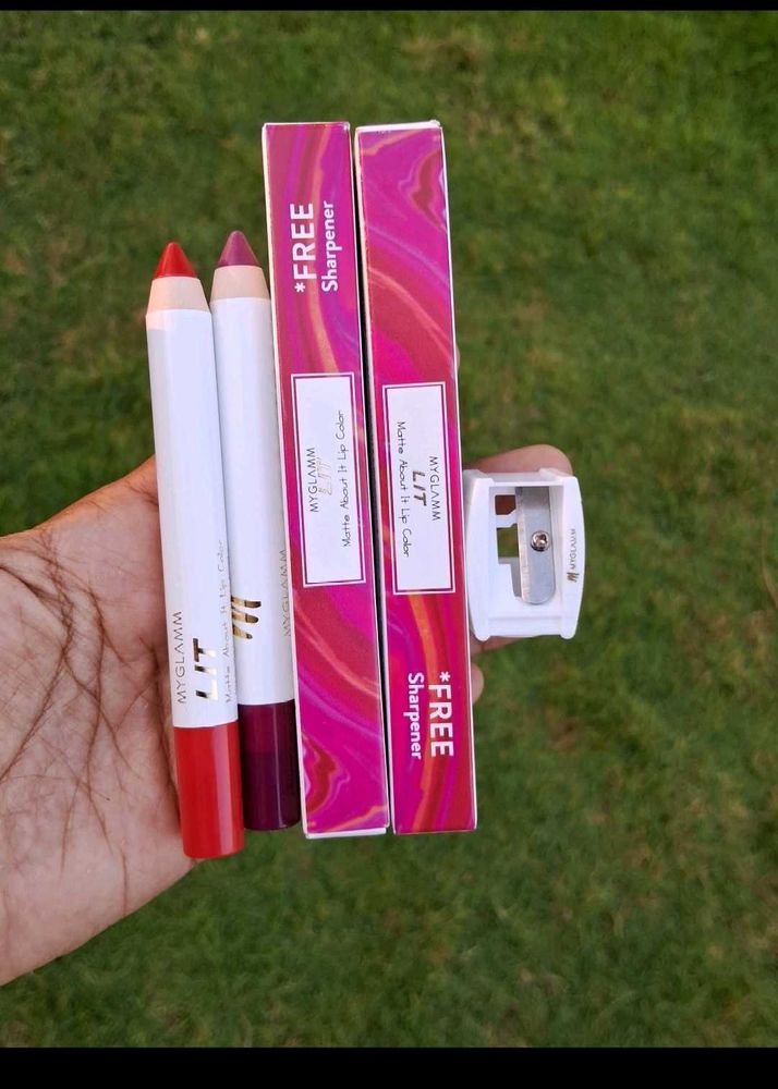 MyGlamm LIT Matte Lip Color