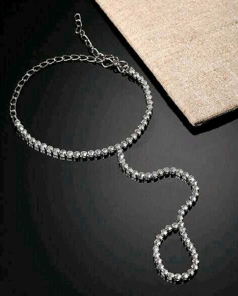 Sparkling Rhinestone Hand Chain Bracelet