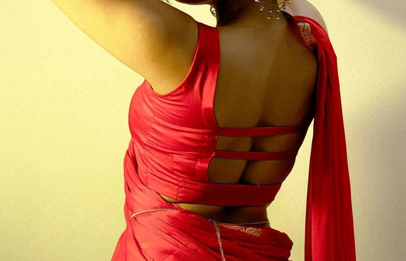 Padded Silk Back Hook Square Neck Blouse