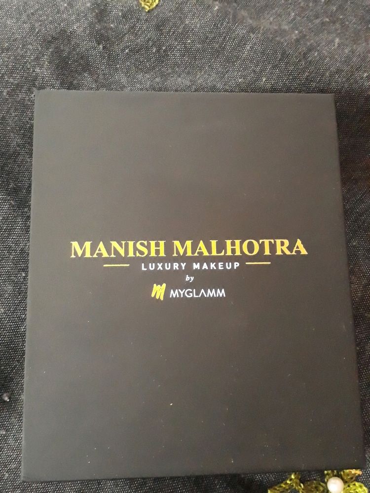 Myglamm Manish malhotra Luxury Makeup Lipstick Duo