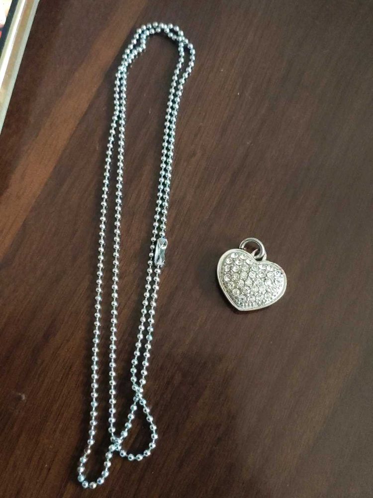 necklace n heart pendant