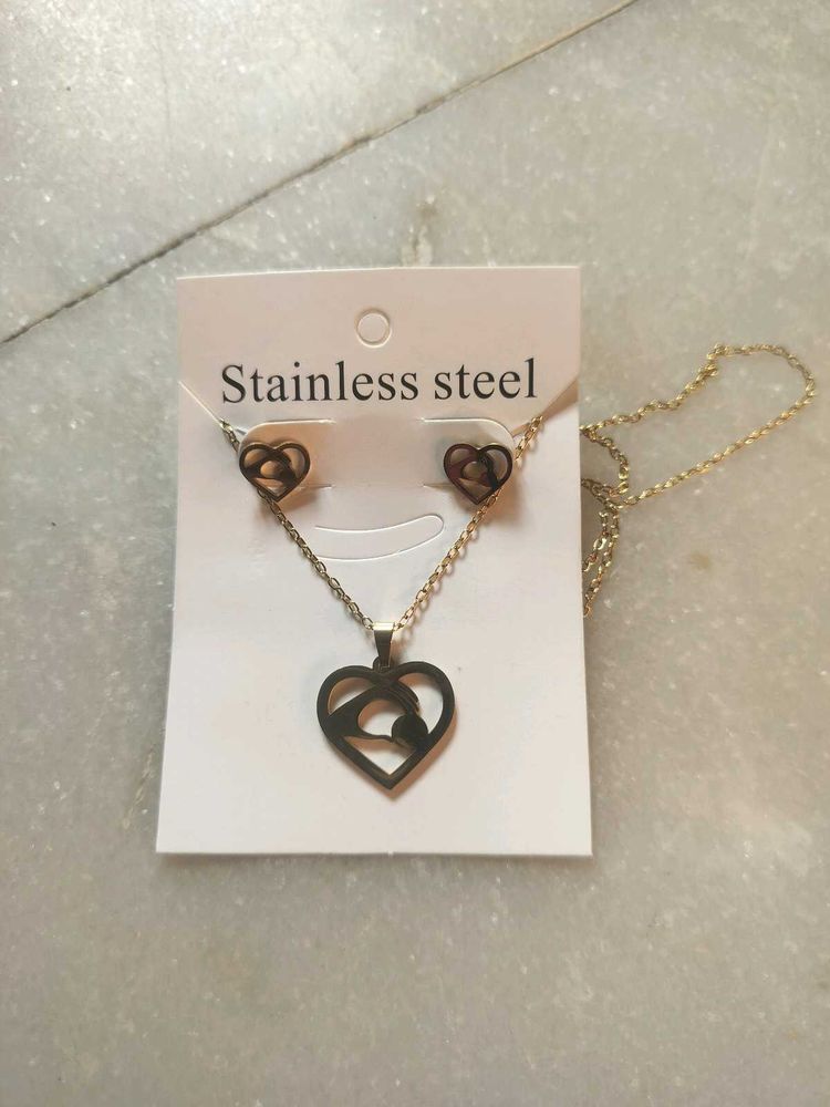 Heart Pendant Necklace &amp; Earrings Set