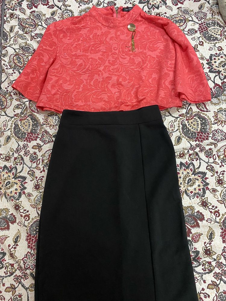 Coral Textured Bell Sleeve Top