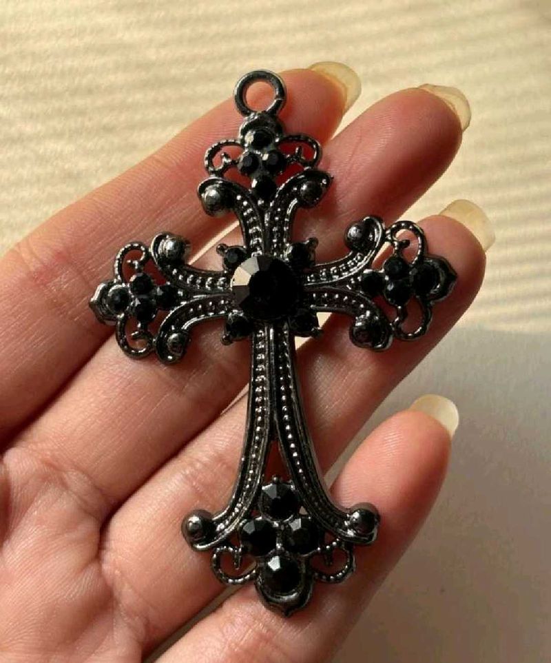 Y2K gothic necklace