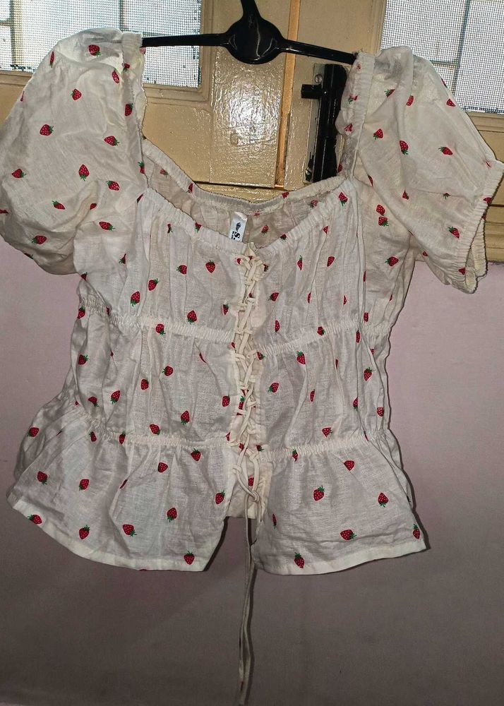 Cute Strawberry Print Cottagecore Top🤍🤍