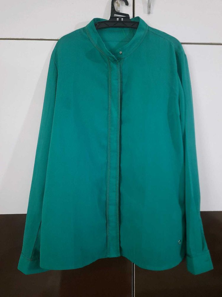 UCB Women's Top/Shirt