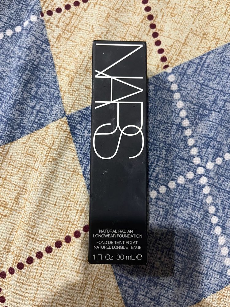 NARS Natural Radiant Longwear Foundation