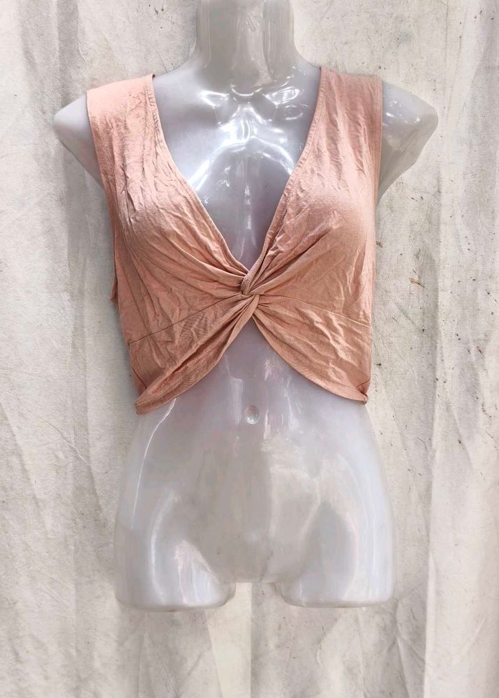 7278. Twisted Front Crop Top
