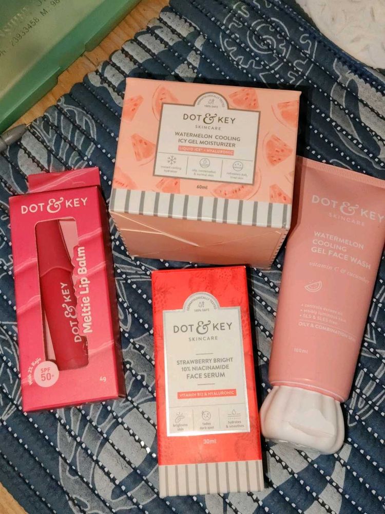 Dot &amp; Key Skincare Set