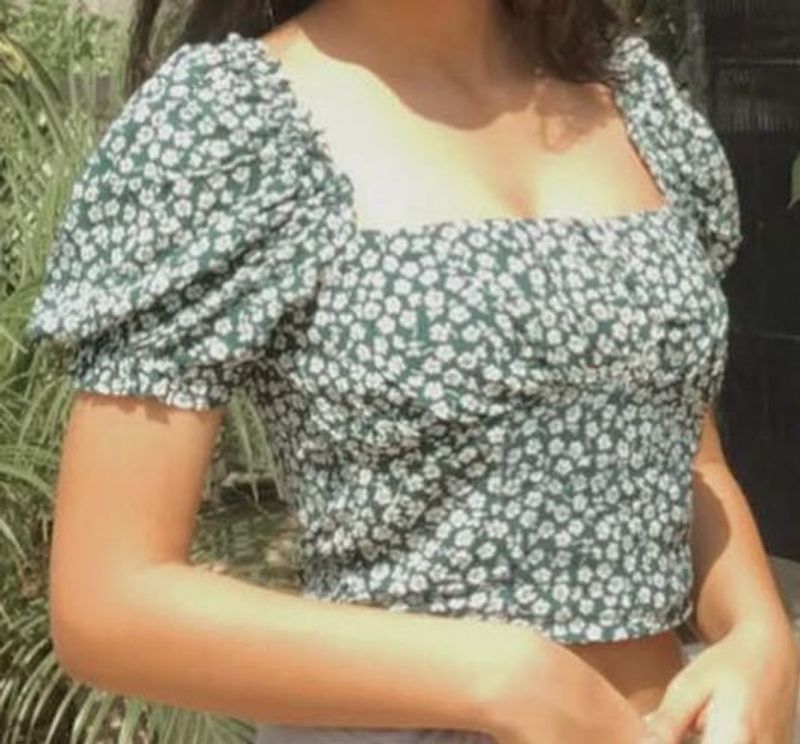 Floral Puff Sleeve Top