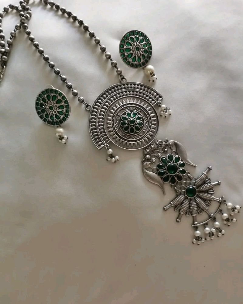 Classy Semiprecious Stones Set 💞👌👌👌👌Newly ARRIVED