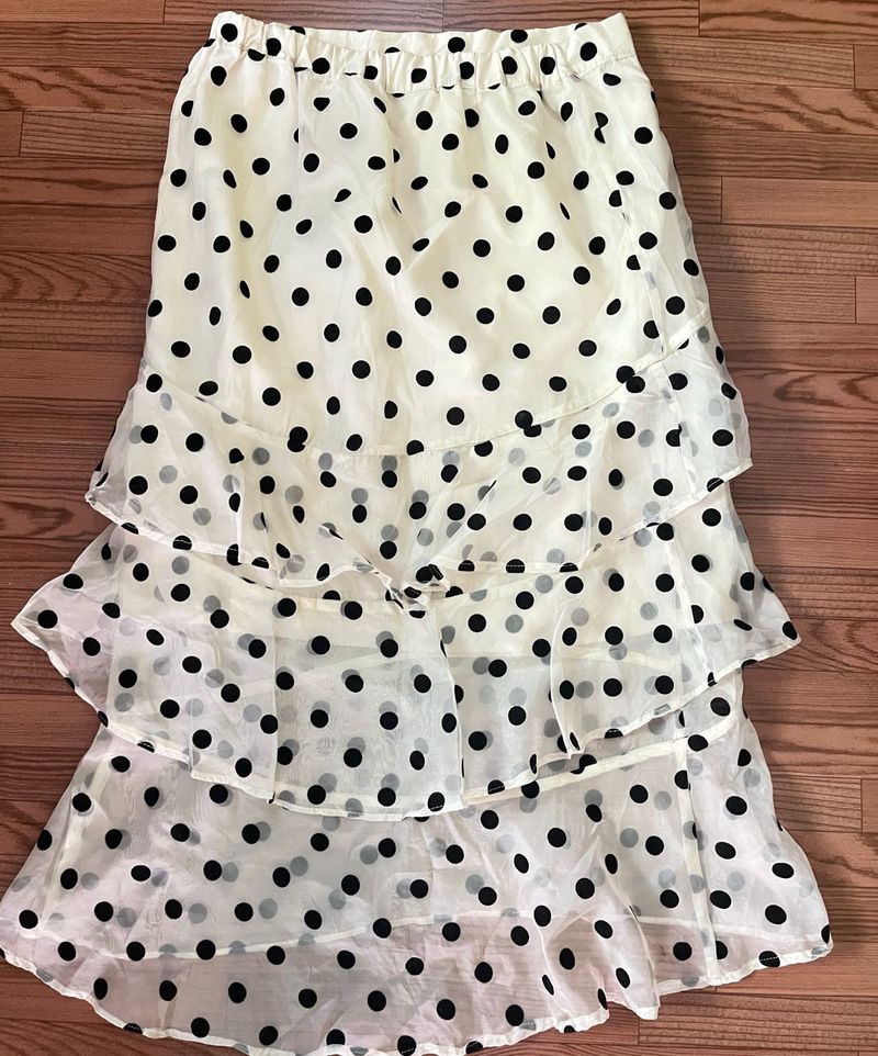 Polka Dot ruffled Midi Skirt🦢🫧