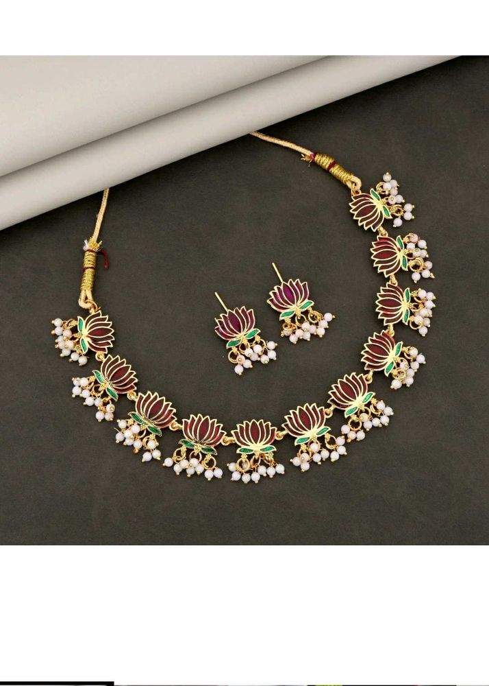 Elegant Lotus Necklace &amp; Earring Set