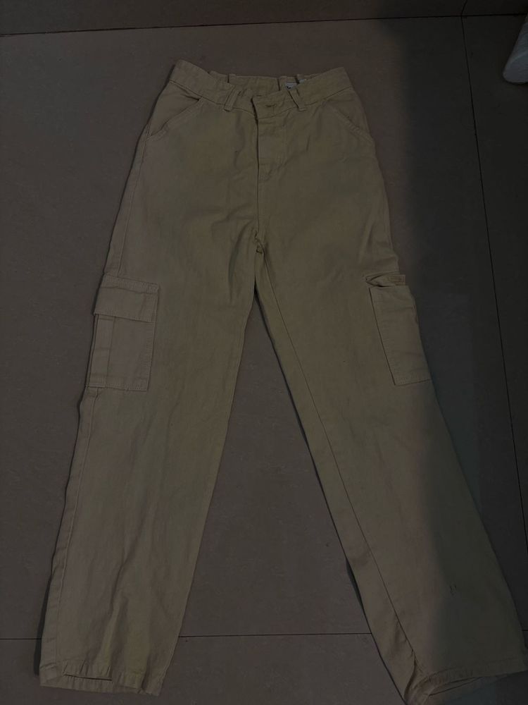 Tan Cargo Pants bershka