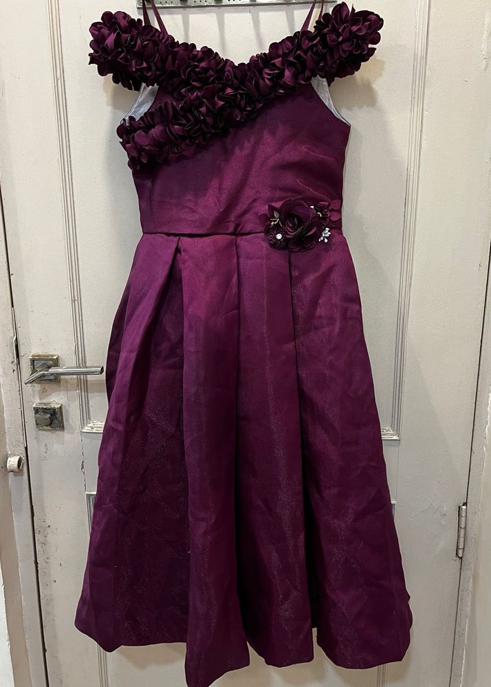 Elegant Off-Shoulder Burgundy Dress