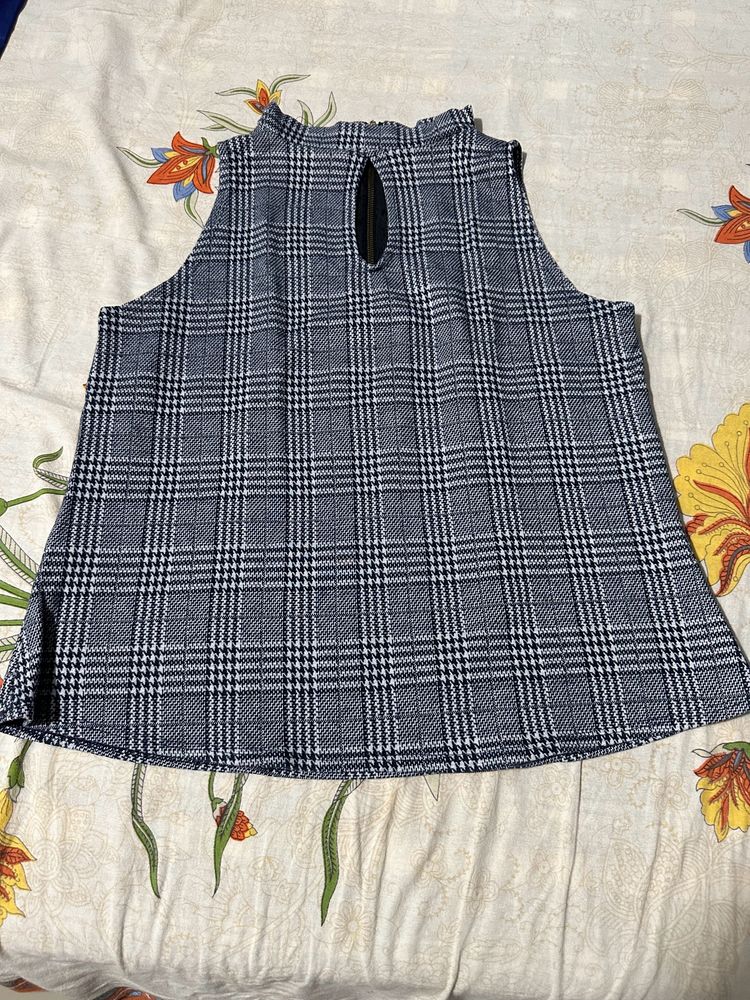Sleeveless Top