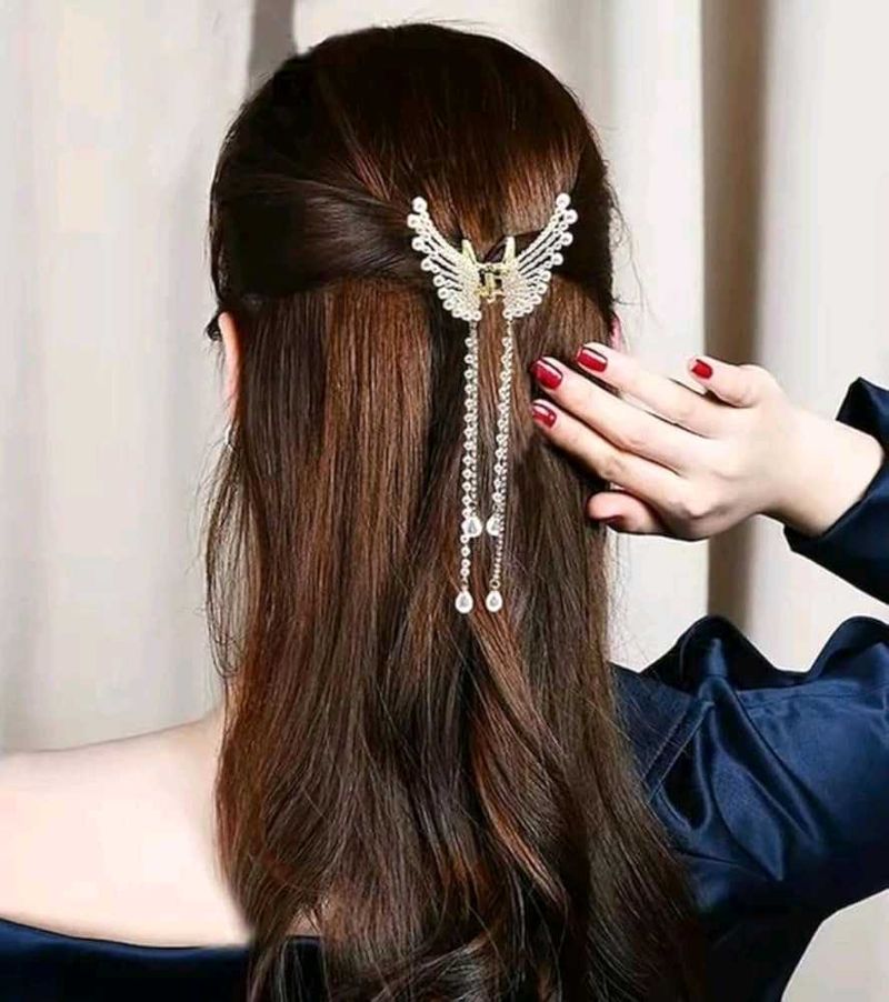 Butterfly Clutcher