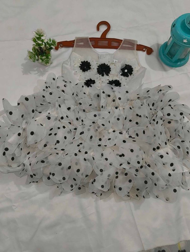 Cute Polka Dot Ruffle Dress