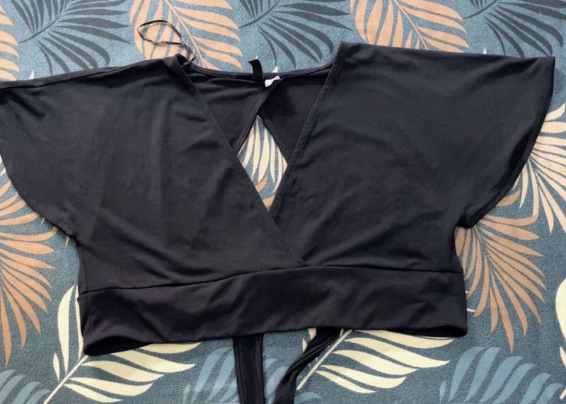 H&amp;M Stylish Black Wrap Top