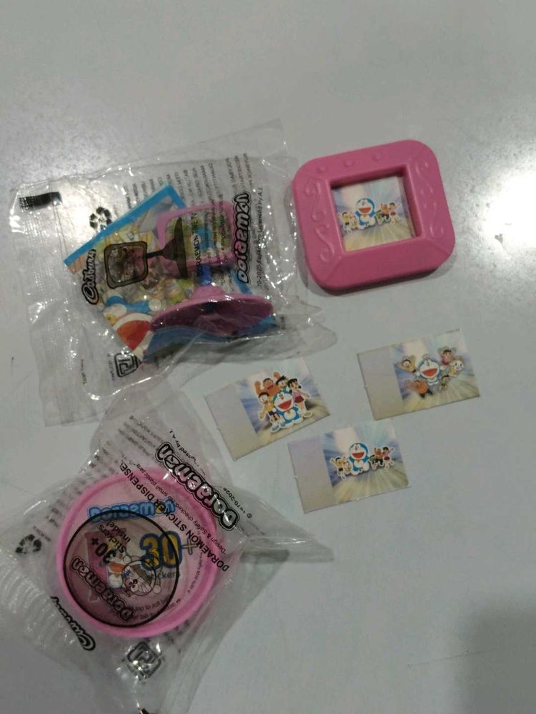 collectables doremon cadbury gems photo album,tv,e