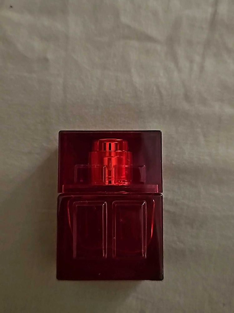 Elizabeth Arden Red Perfume