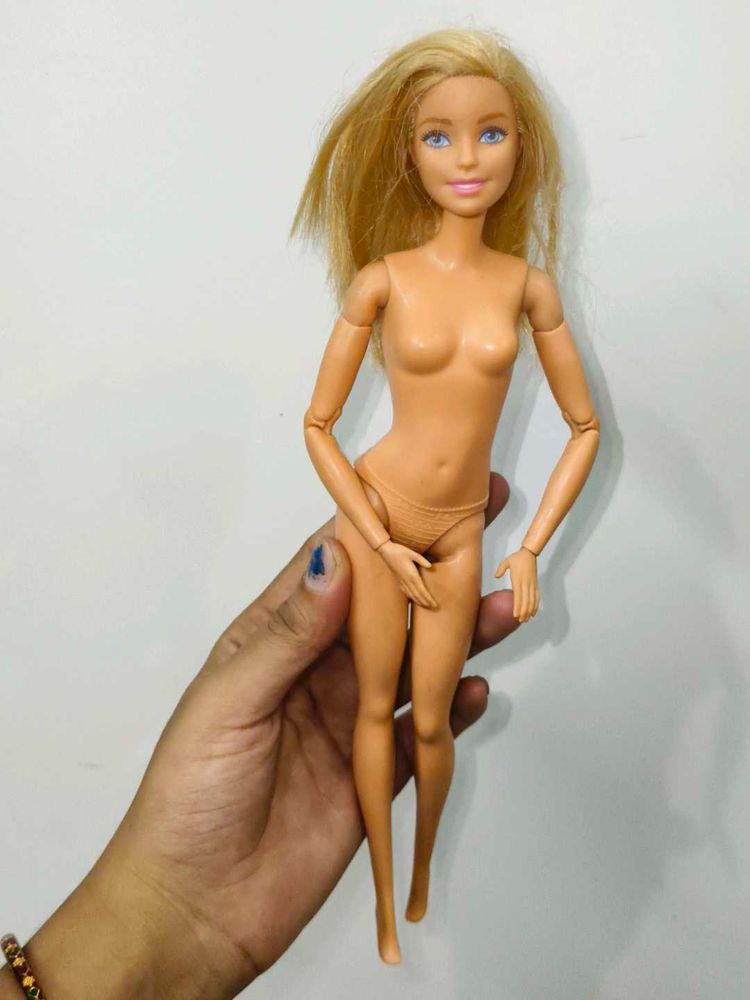 Barbie Doll - Ready for New Outfits!