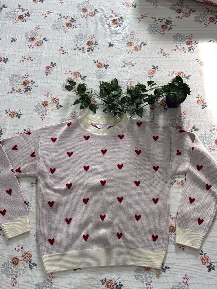 Cute Heart Pattern Sweatshirt