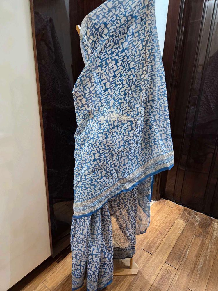 Blue &amp; White Printed Saree