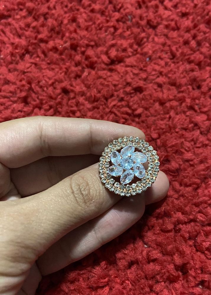 Sparkling Flower Ring