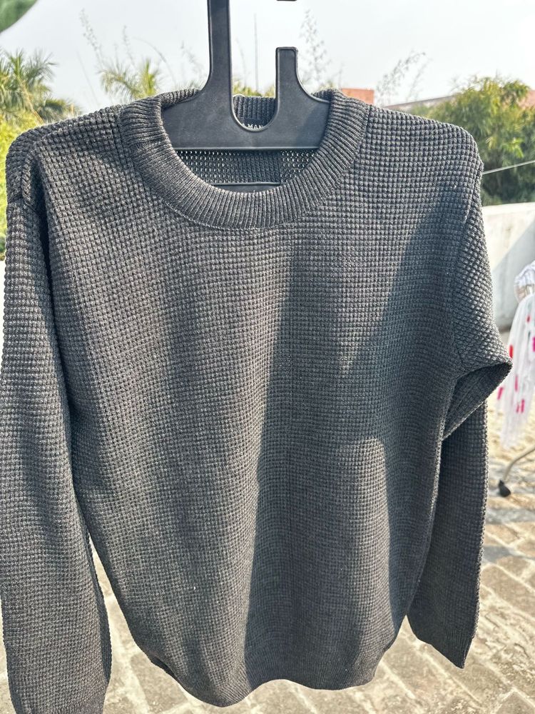 Unisex Knit Sweater for layering