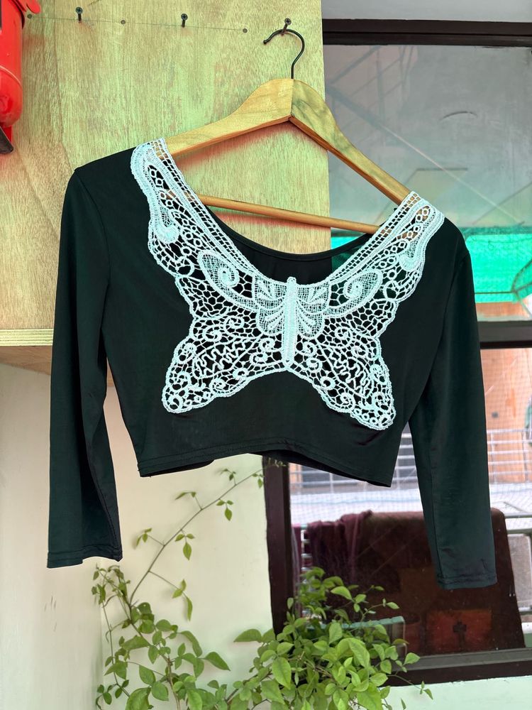 Chic Black Cropped Top with Lace Butterfly