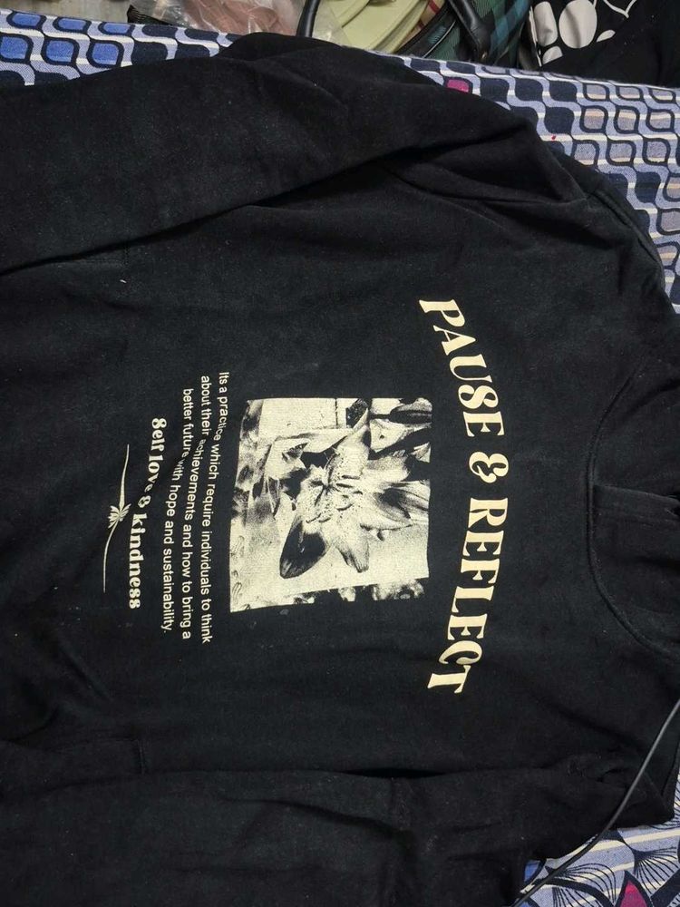 Black Graphic Hoodie "Pause &amp; Reflect"