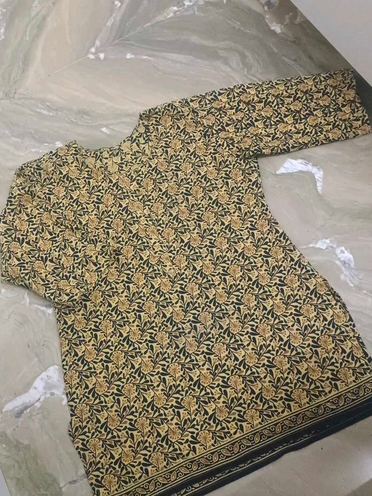 Beautiful Floral Print Kurta