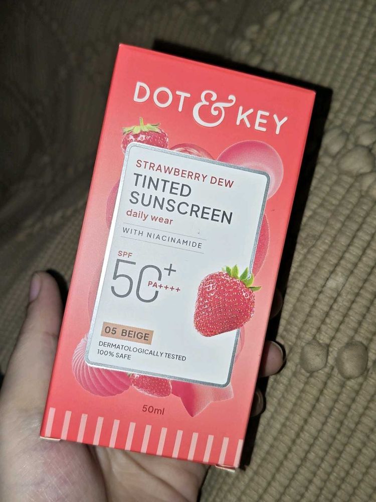 Dot &amp; Key Strawberry Dew Tinted Sunscreen SPF 50