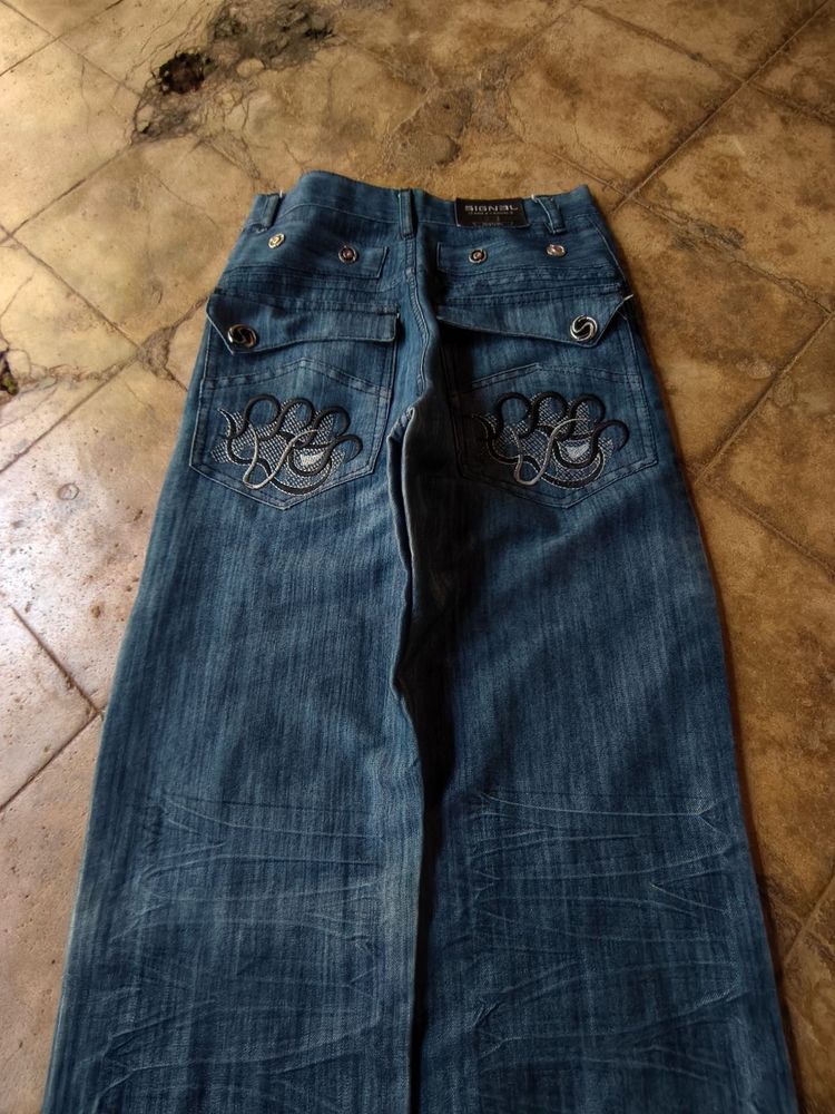 embroidered straight leg jeans