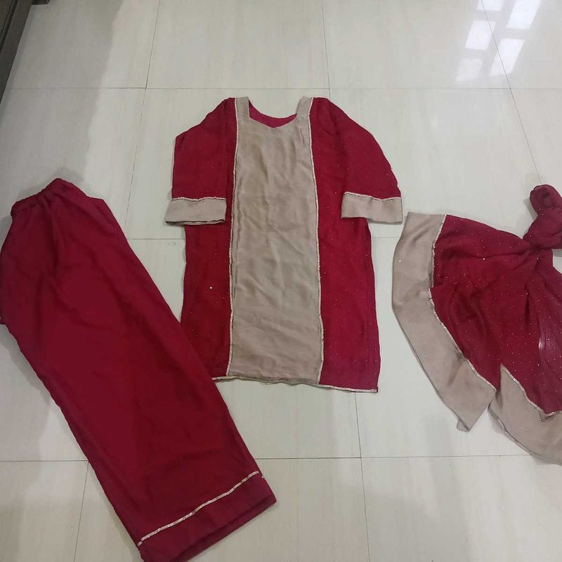 Elegant Red Kurta Set with Dupatta