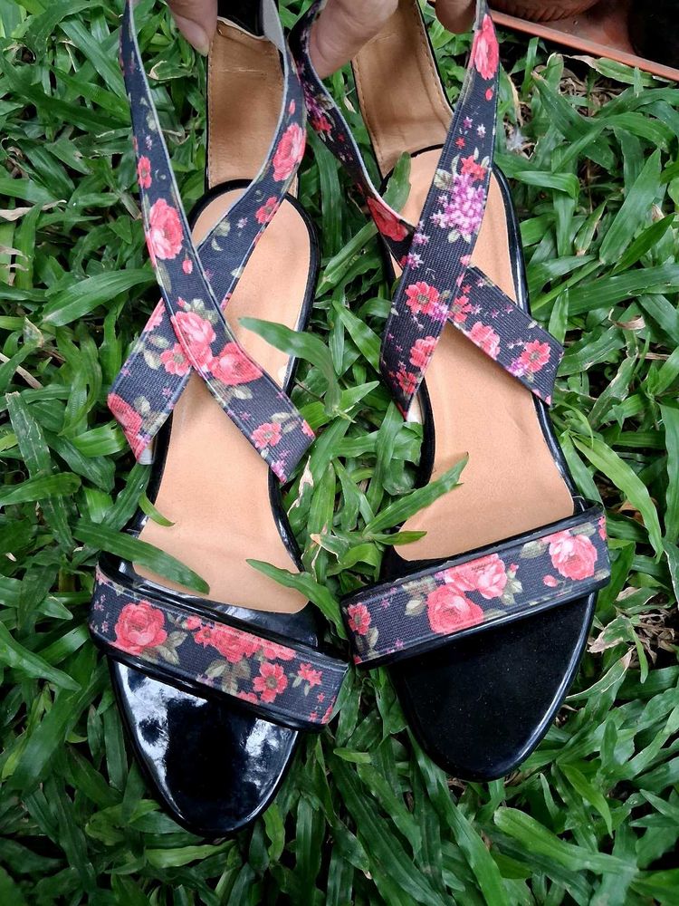 ˚˖𓍢ִ໋❀Floral Strap Heels˚˖𓍢ִ໋❀