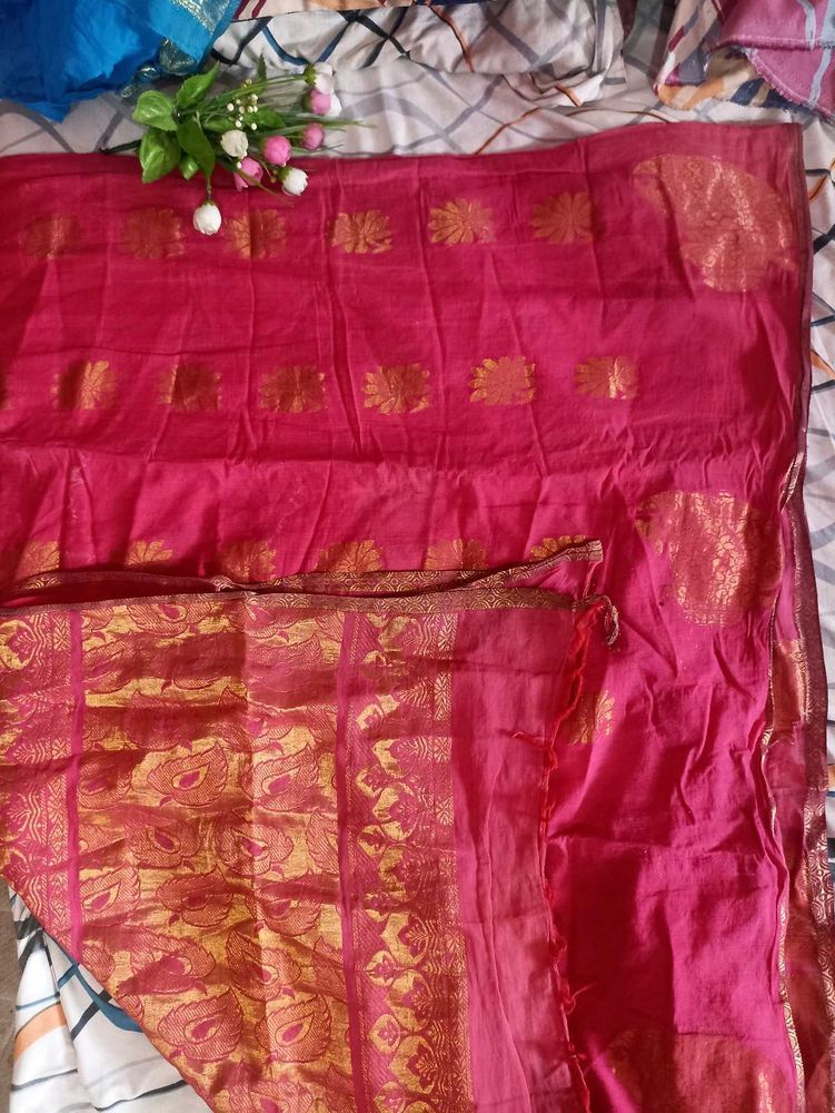 Vibrant Pink Saree with Golden Motif