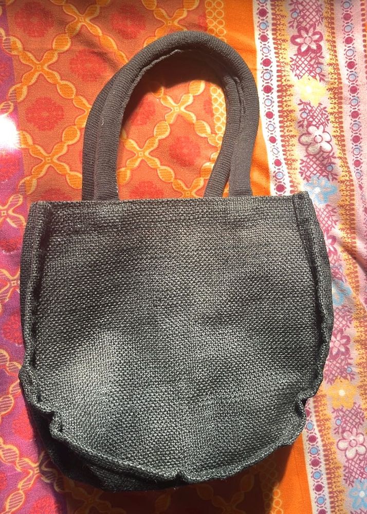 Chic Dark black Woven Handbag