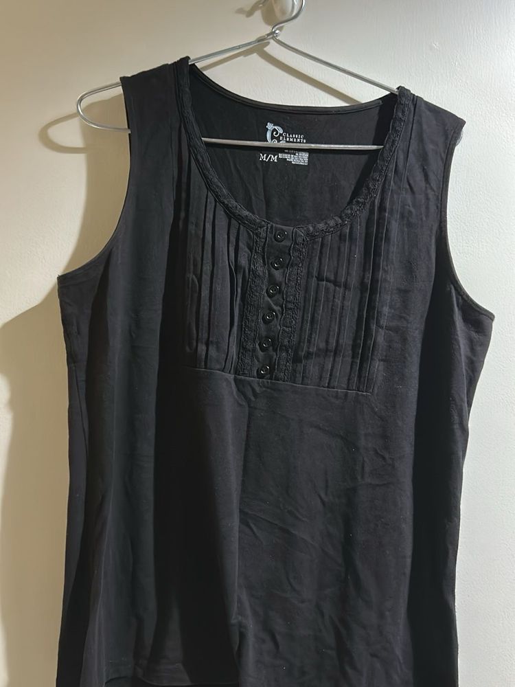 sleeveless black T shirt