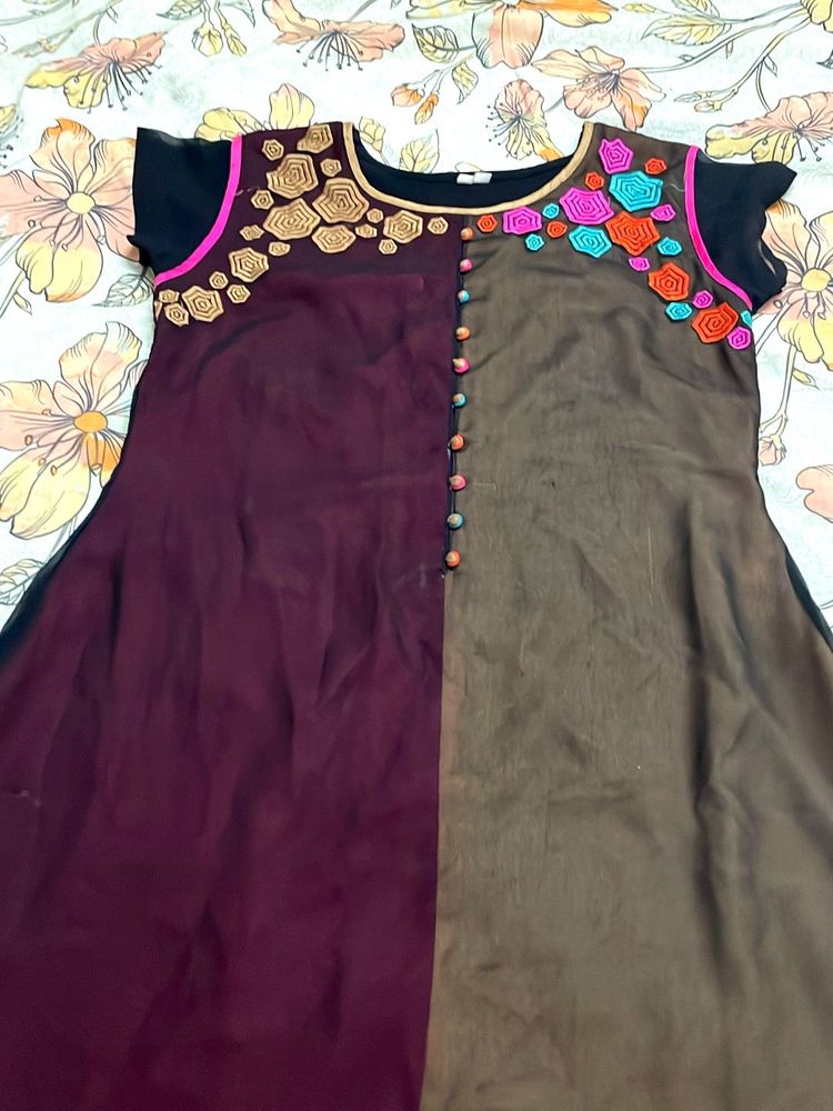 Embroidered Kurta Set