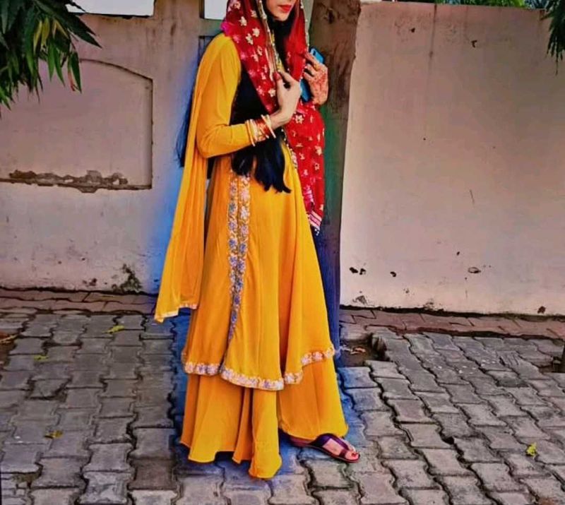 Yellow 💛&amp;Maroon♥️Anarkali Suit💛🎀