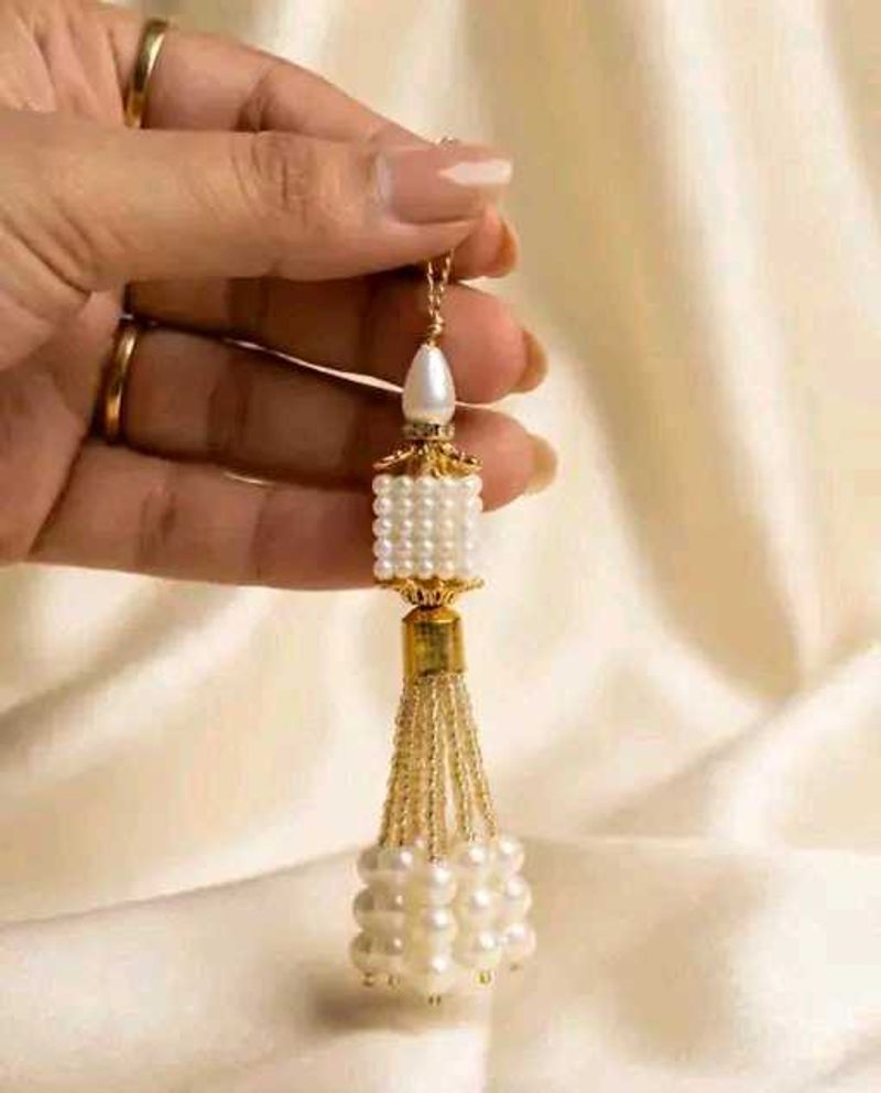 White Latkans for suit,, saares, blouse